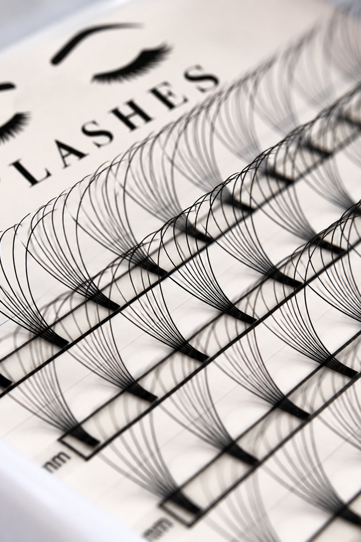 S'LASHES Premade Fans - 144 Fans pro Box